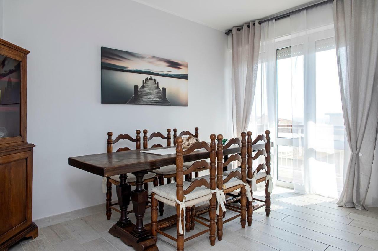 Appartamento Alex Vista Mare Lido di Camaiore Exterior foto